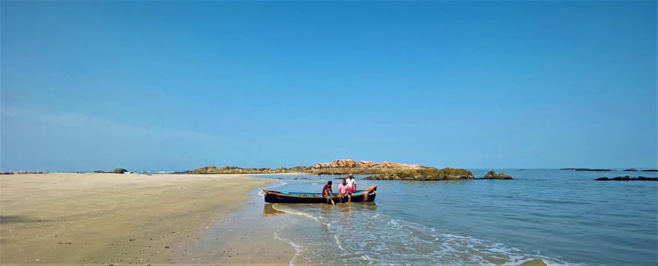 White Shell Beach House Kannur Exteriör bild