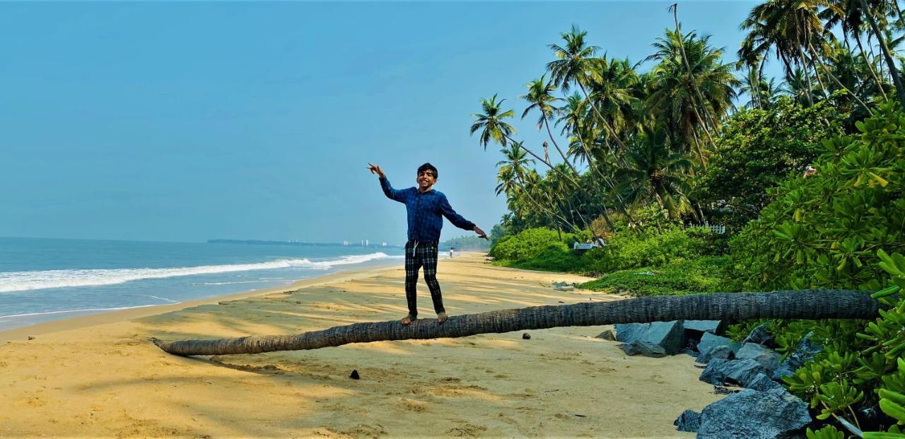 White Shell Beach House Kannur Exteriör bild