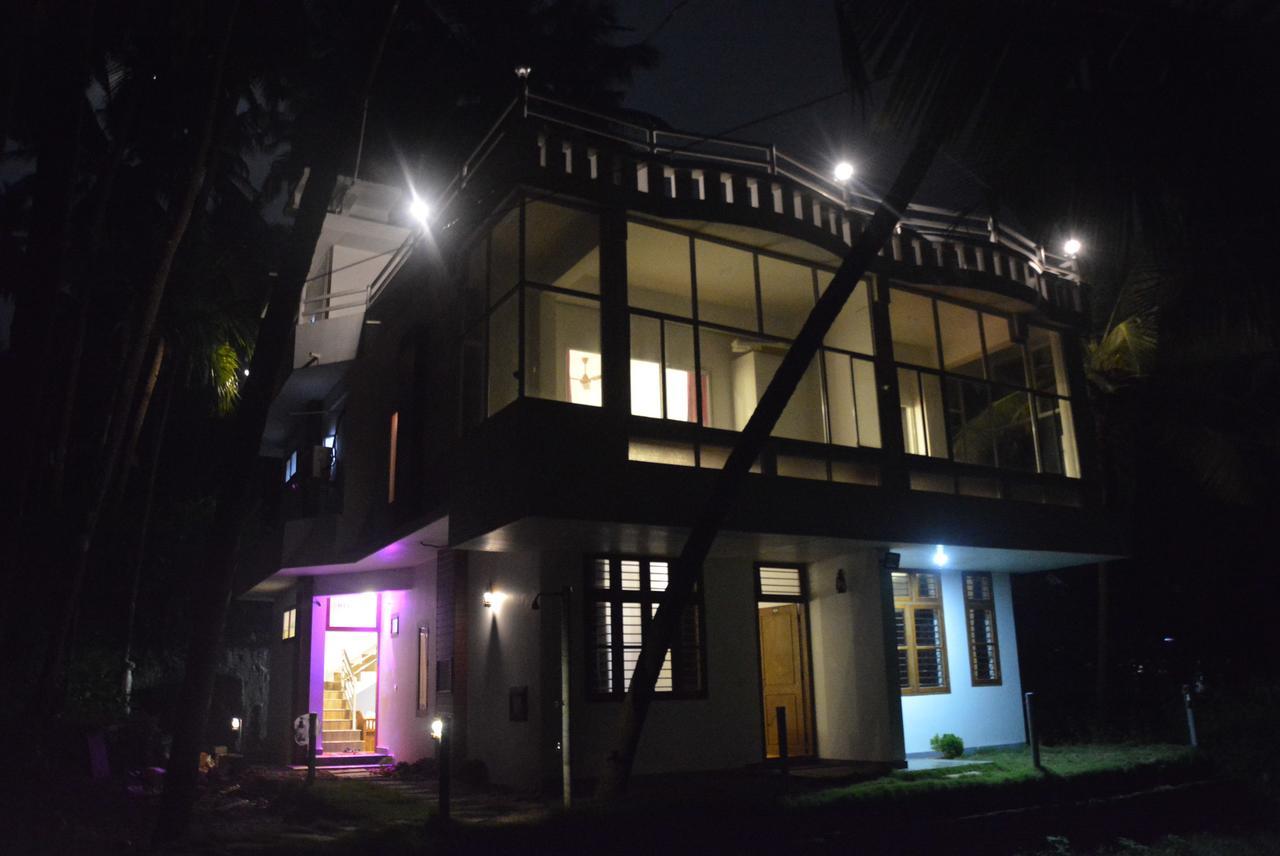 White Shell Beach House Kannur Exteriör bild